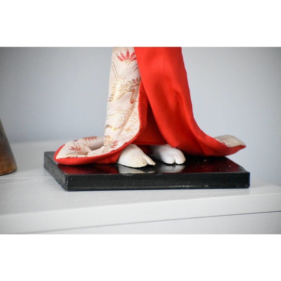 Authentic Vintage Japanese Nishi Doll, Hanayome Bride in Red Kimono, - Picture 4 of 7